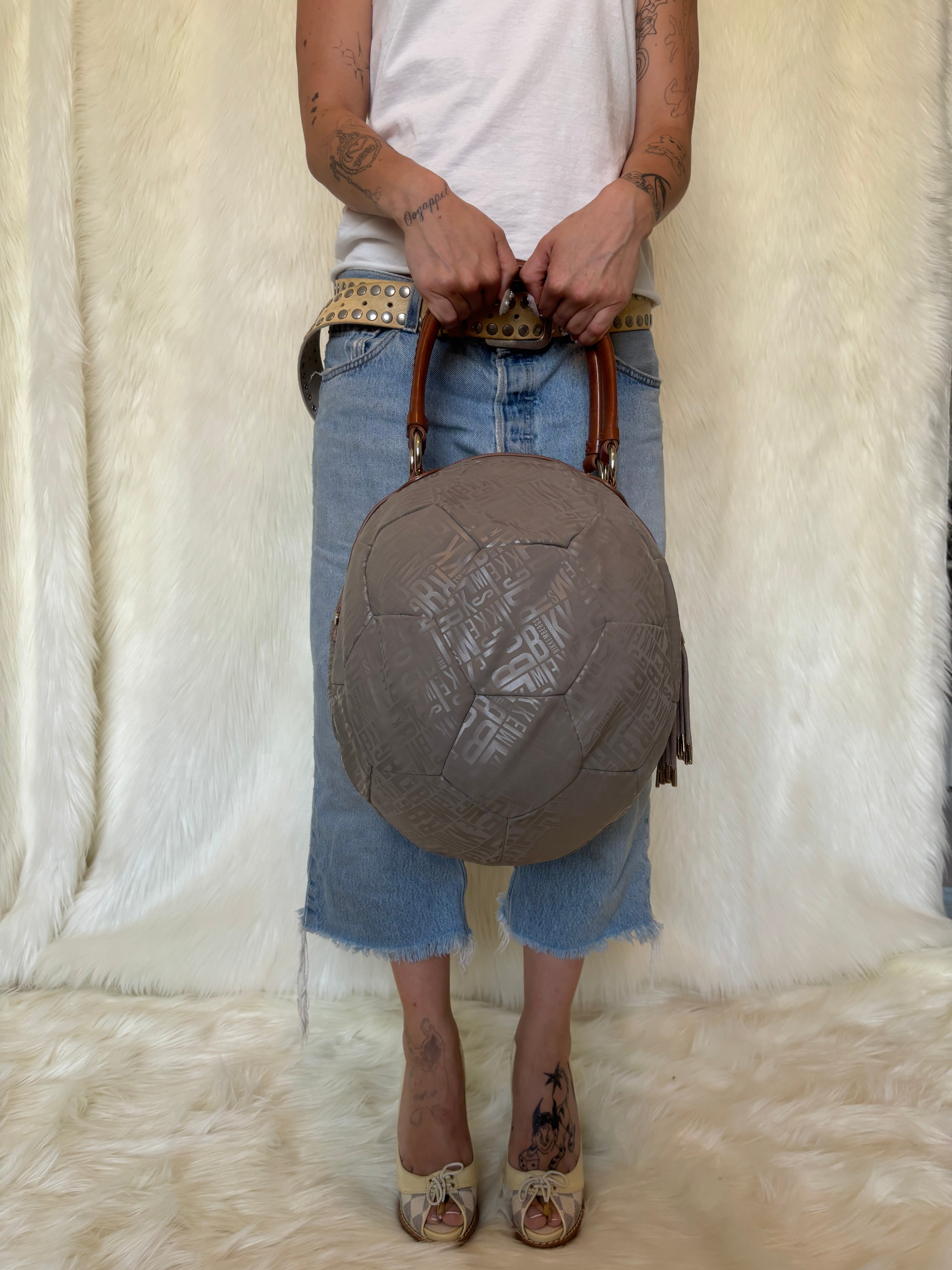 DIRK BIKKEMBERGS FOOTBALL BAG – Pomchili