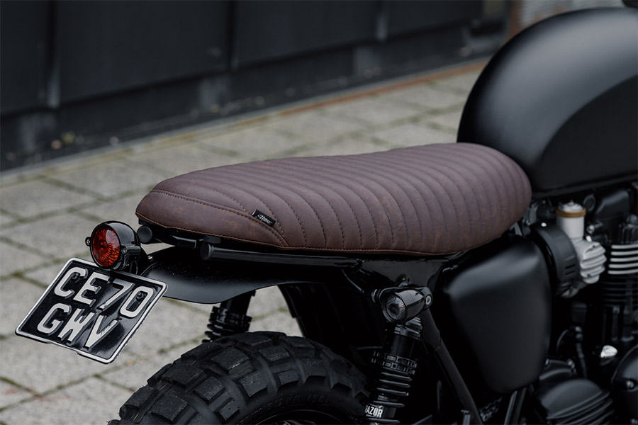 Motone】T120やストリートスクランブラー用のスタイリッシュかつ快適な