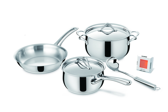 ラゴスティーナ「メロディア」に新サイズアイテムが登場 | 株式会社