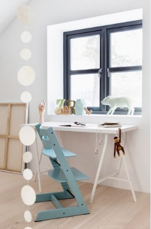 子どもと共に成長する椅子トリップ トラップにニューカラーが仲間入り