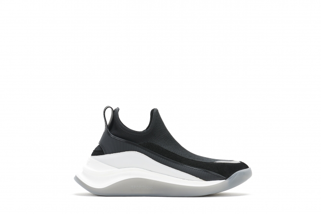 スポーツマックス：新作の『3Dモートゥス スニーカー』登場 | 株式会社