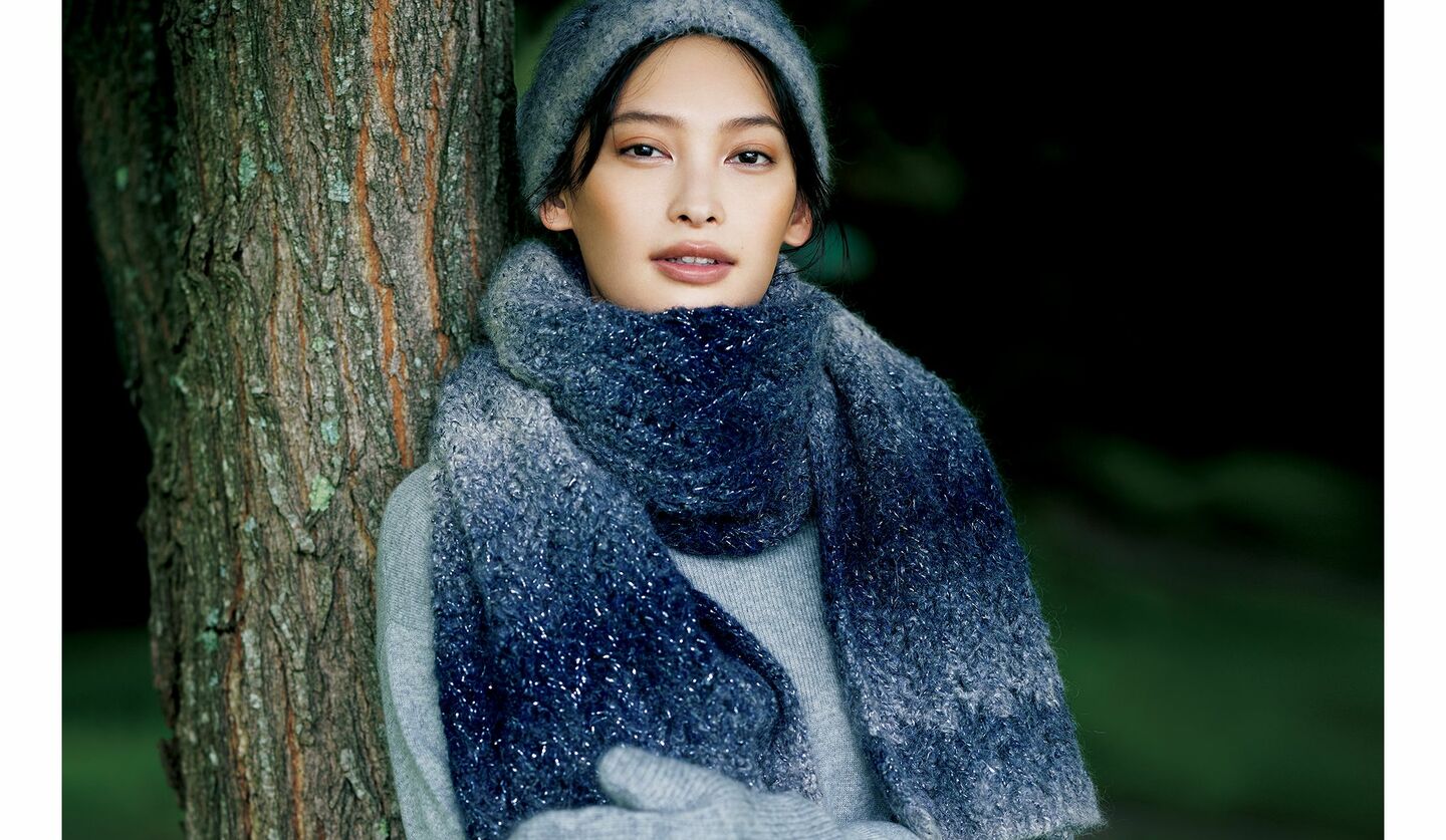 大政 絢さんがまとう、体をそっと包み込む「ファビアナ フィリッピ」の