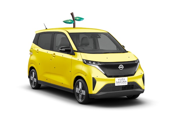 ゆずファン心理を捉える！ライブ会場13ヶ所の最寄り駅に“ご当地”広告を