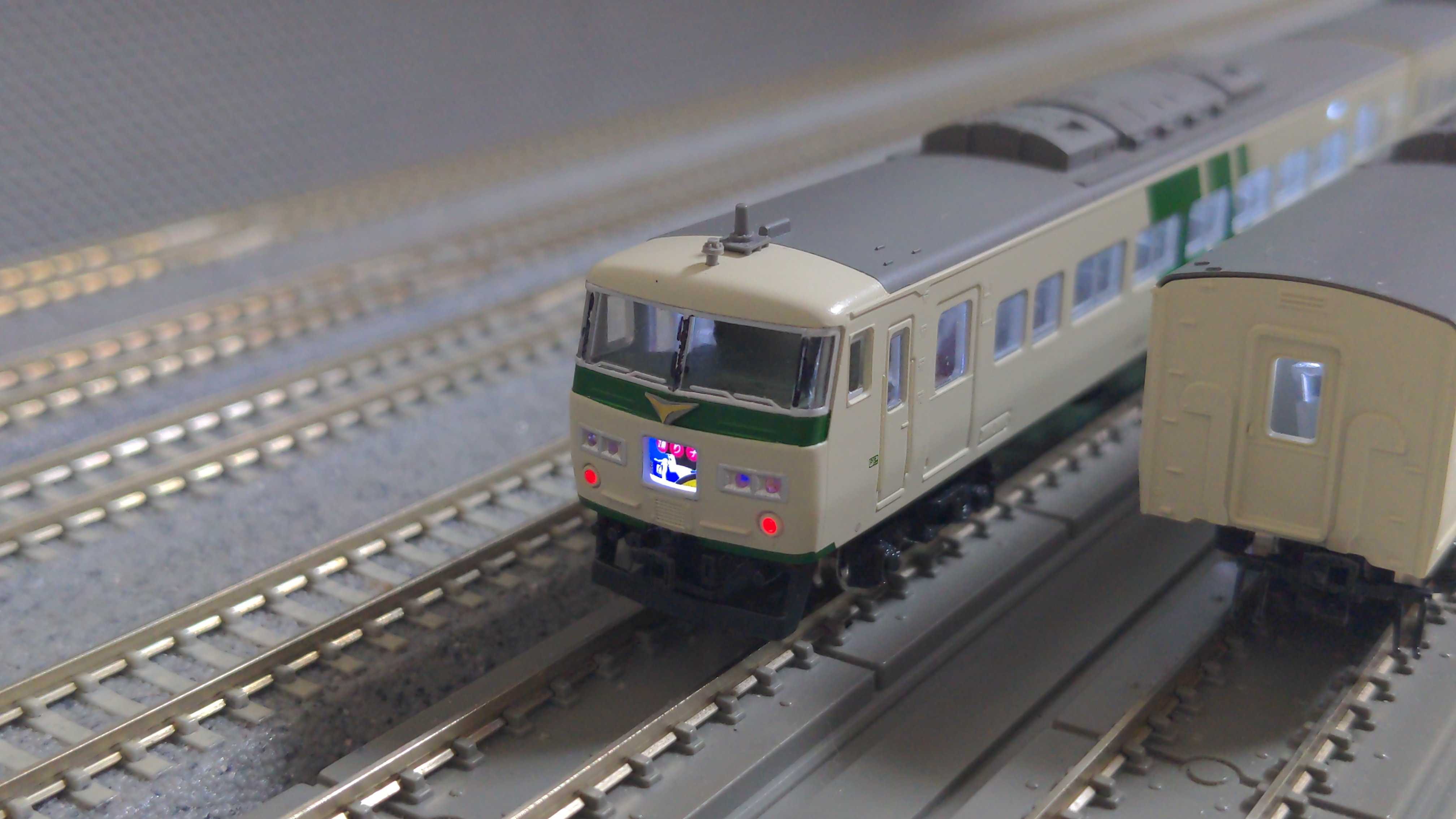 🔵kato 10-443 185系 0番台 A2編成 [踊り子] 入線整備 その① - 竹ノ塚