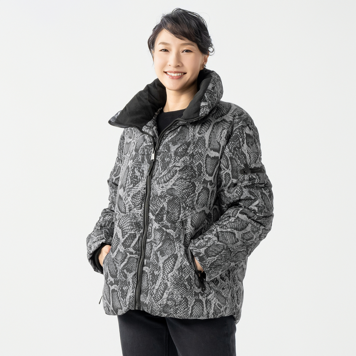 GUESS パファージャケットネット限定 GUESS（ゲス） - QVC.jp