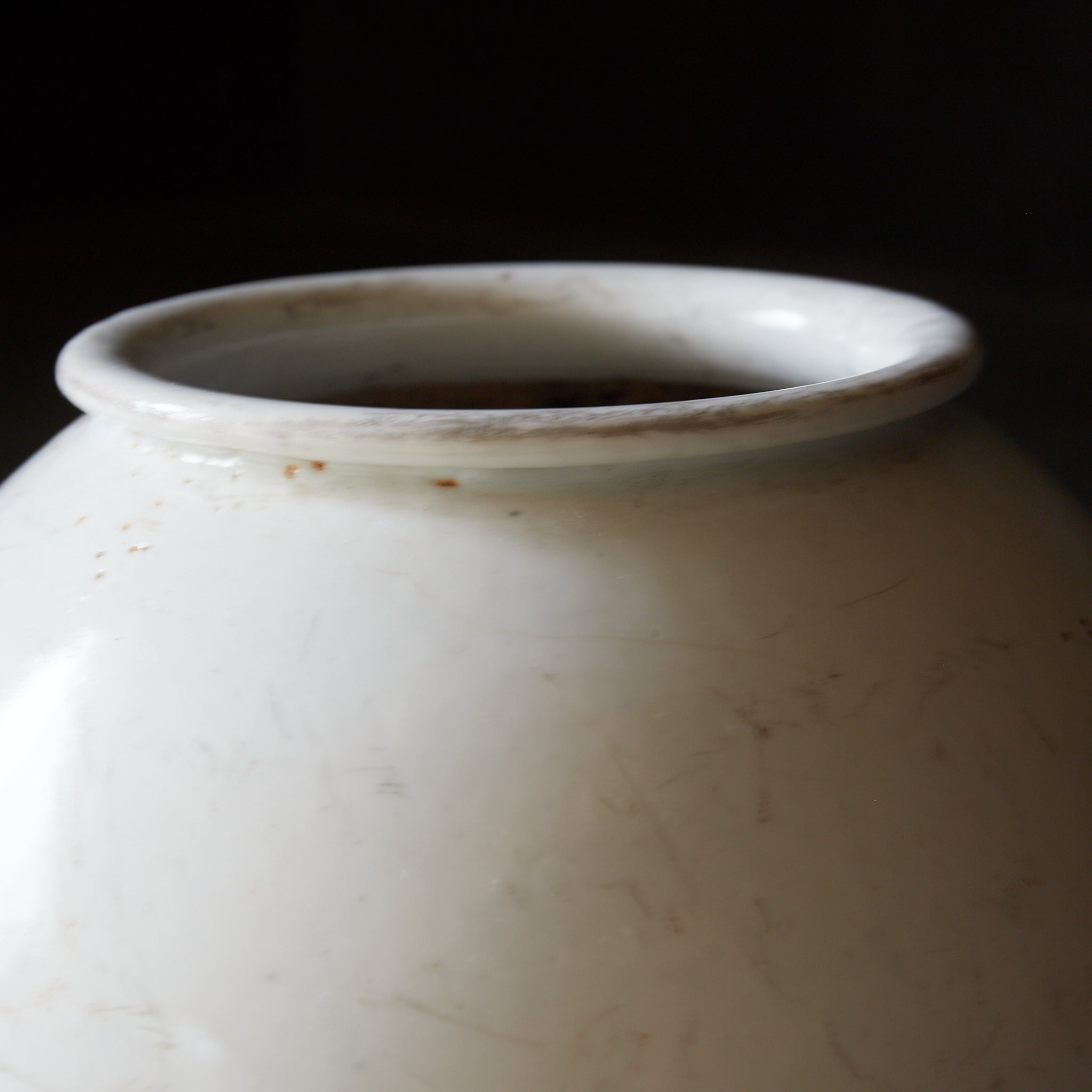 李朝 白磁丸壺（1392–1897CE） | 入蘆花（ロカニイル）