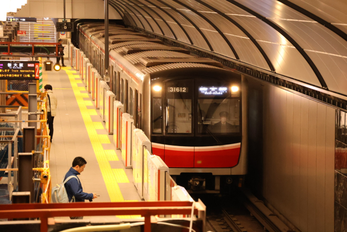大阪メトロ 31612 (大阪市営地下鉄30000系) 車両ガイド | レイルラボ