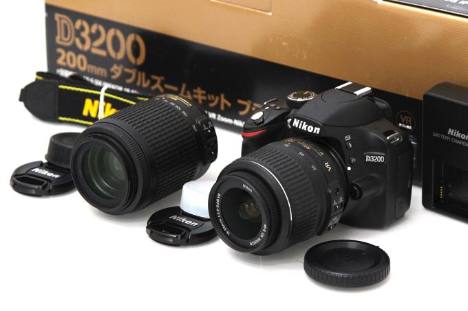ジャンクNikon D3200 ダブルズームキット BLACK D3200 200mm ダブル
