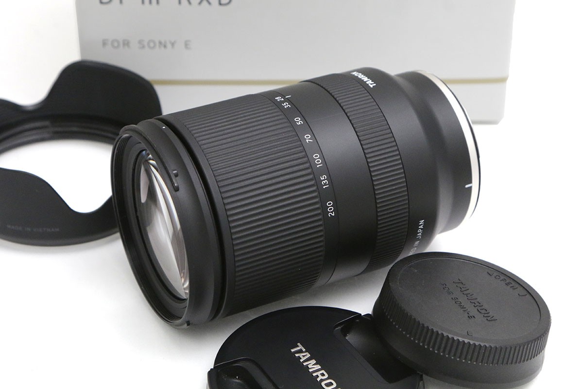 28-200mm F/2.8-5.6 Di III RXD (Model A071) 中古価格比較 - 価格.com