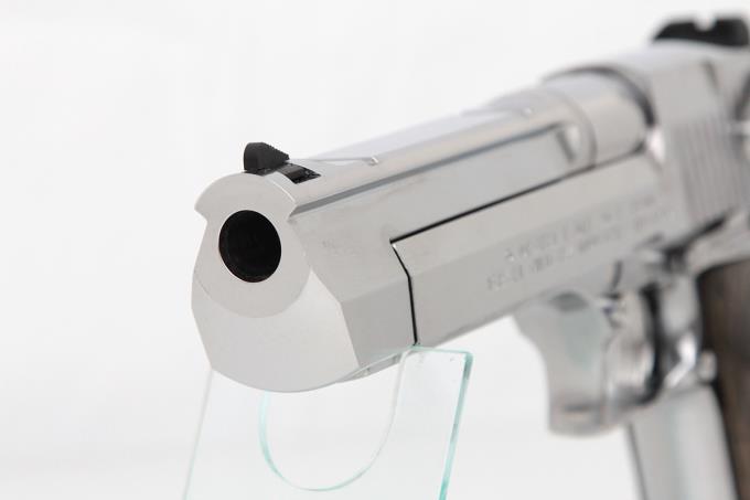 デザートイーグル .50AE クロームステンレス ガスブローバック 木製