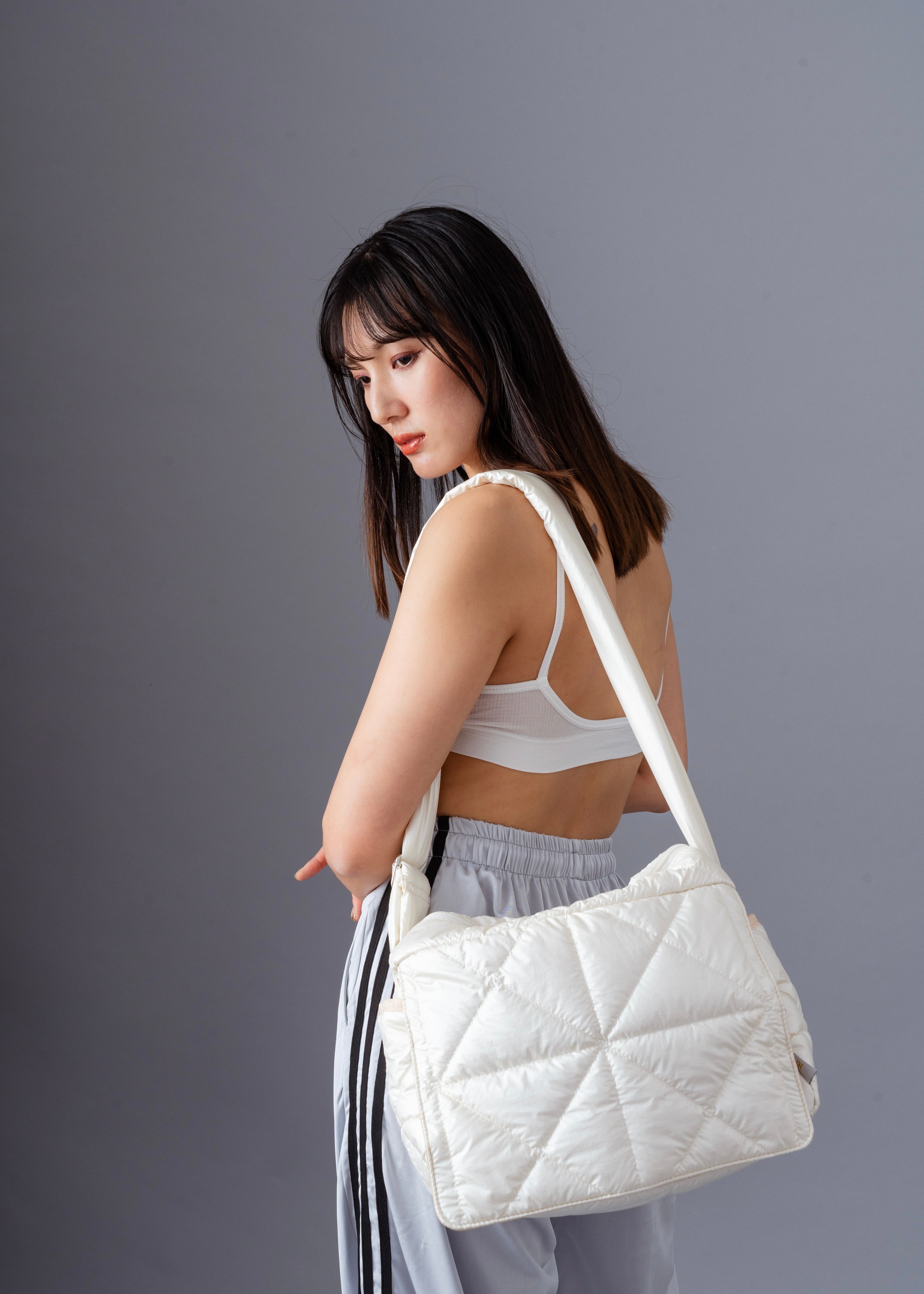 Cross quilt bag / White – RICH RAISE