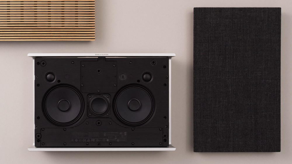 Review: B&O's Beosound Level Wireless Speaker Is Flat-Out Phenomenal