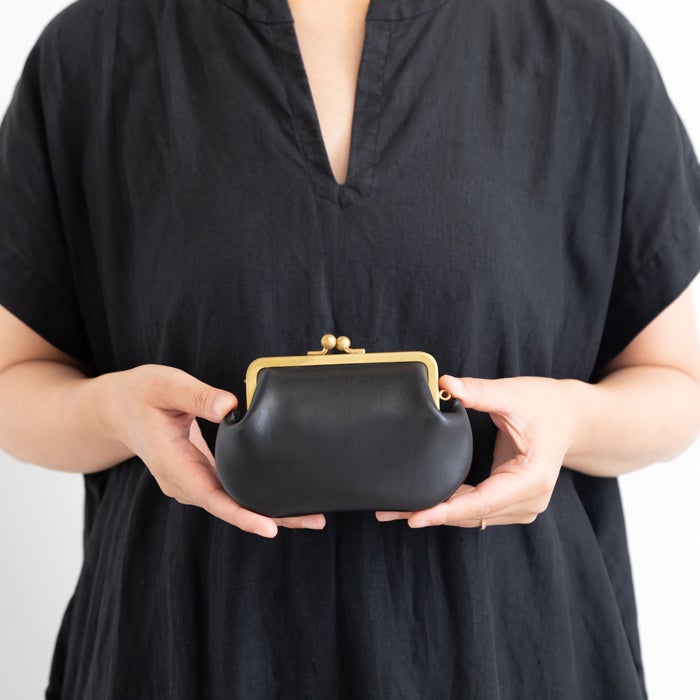 N25 レザーがま口ウォレット（ブラック・中）