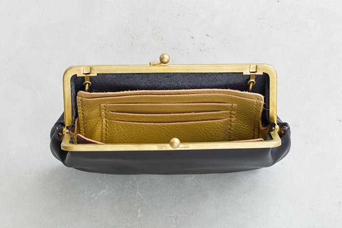 N25 レザーがま口ウォレット（ブラック・大）