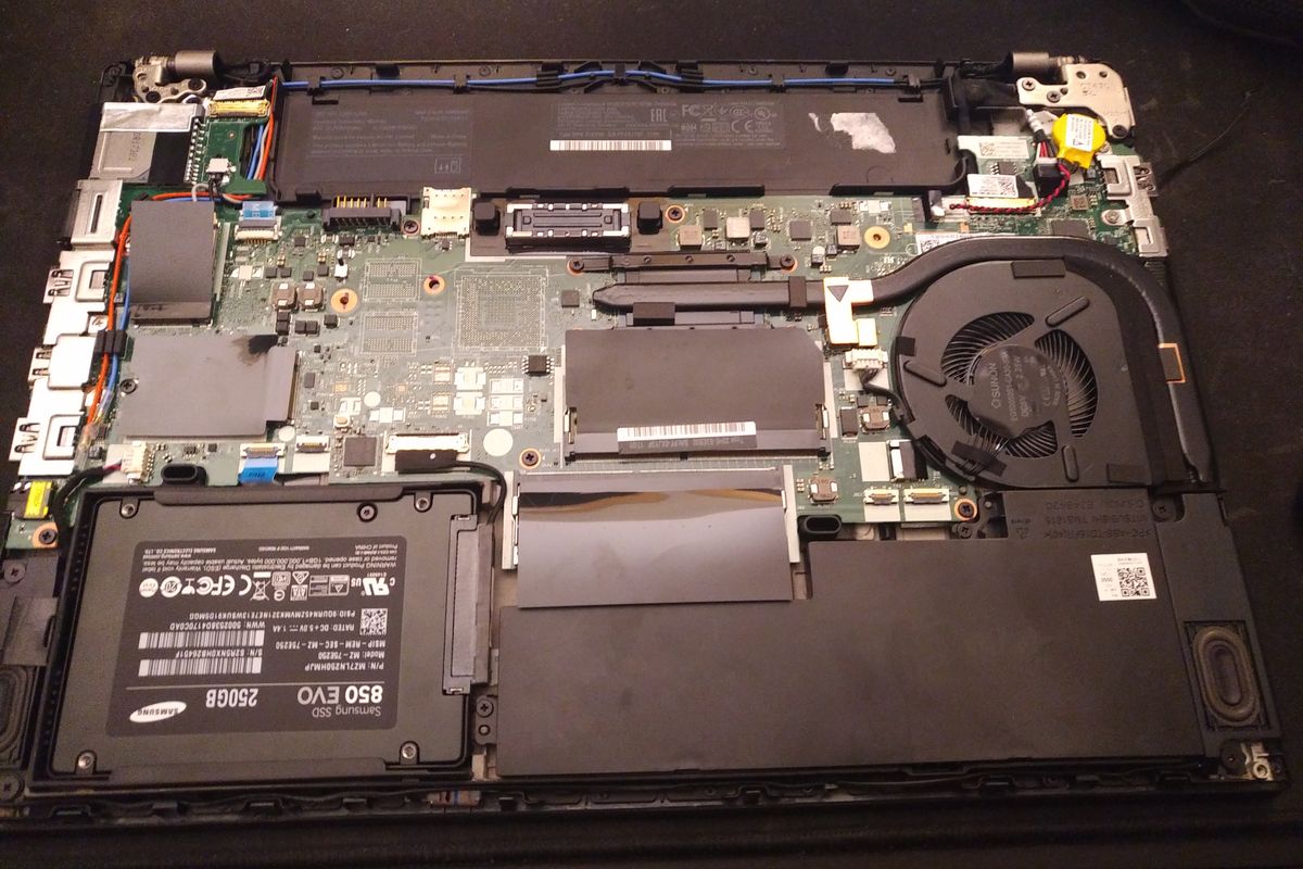 Living the Dock Life - My Thinkpad T470 | λ ryan.himmelwright.net