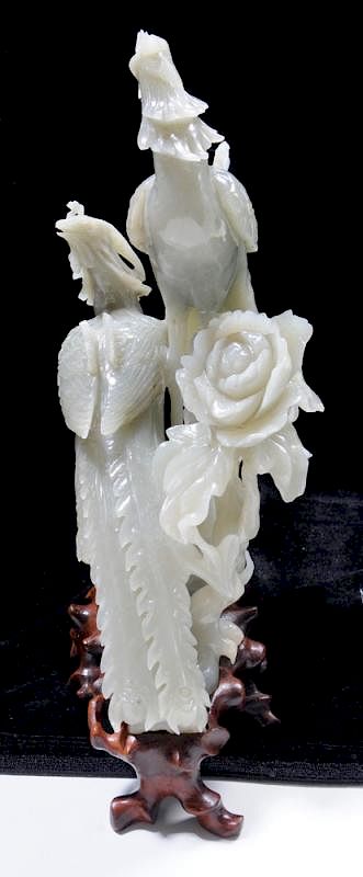Jade Carving, Two Phoenixes and 带雕花木托架翡翠雕牡丹双凤，20世纪