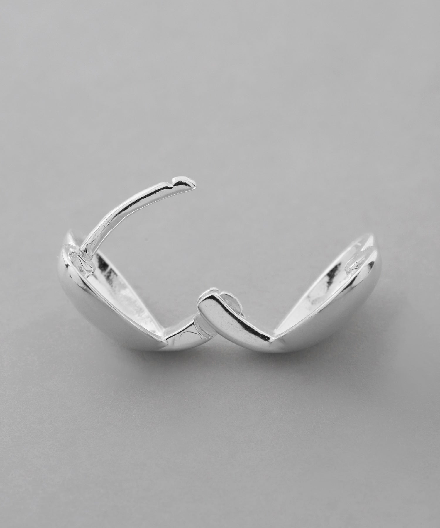 mimi33】ハートフープピアス[silver925][Basic]｜アネモネ・シエナロゼ