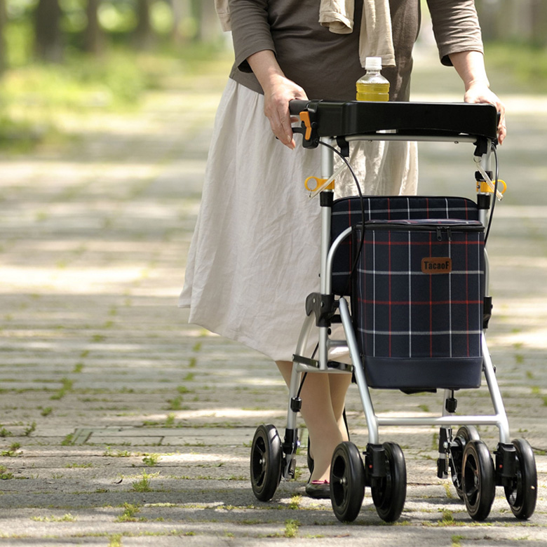 歩行器・杖「テイコブポルタ」（幸和製作所／STU-02／四輪歩行器／A