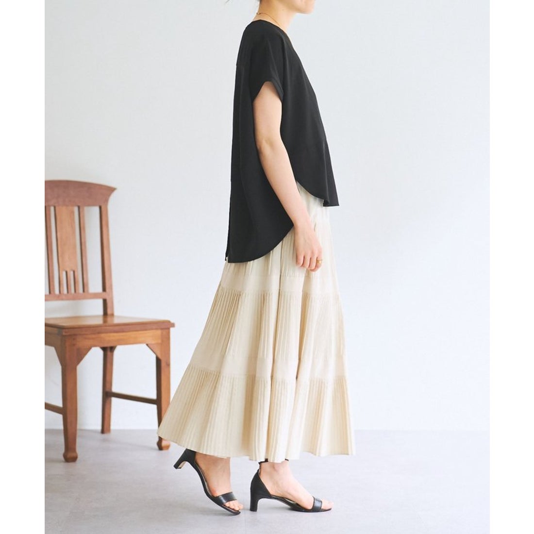 ビアズリー BEARDSLEY プリーツティアードスカート （white