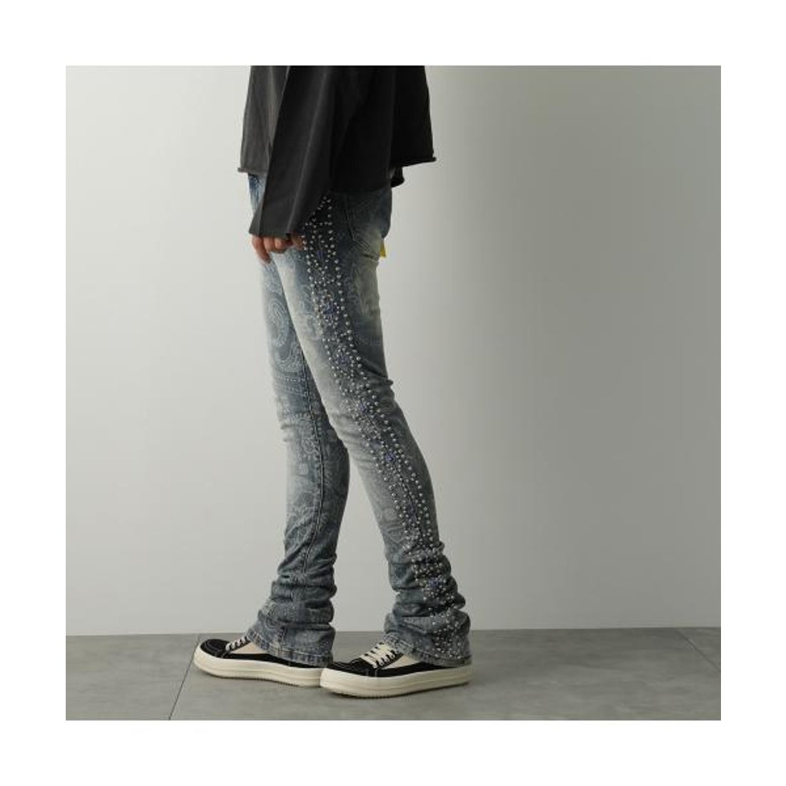 グアピ GUAPI GUAPI ジーンズ Aqua Blue Rivets Stacked Denim フレア