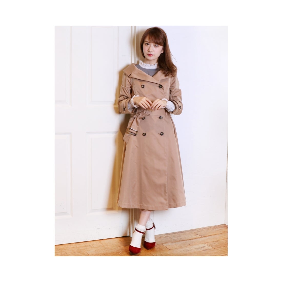 dazzlin デコルテ開きトレンチコート ベージュ -ファッション通販