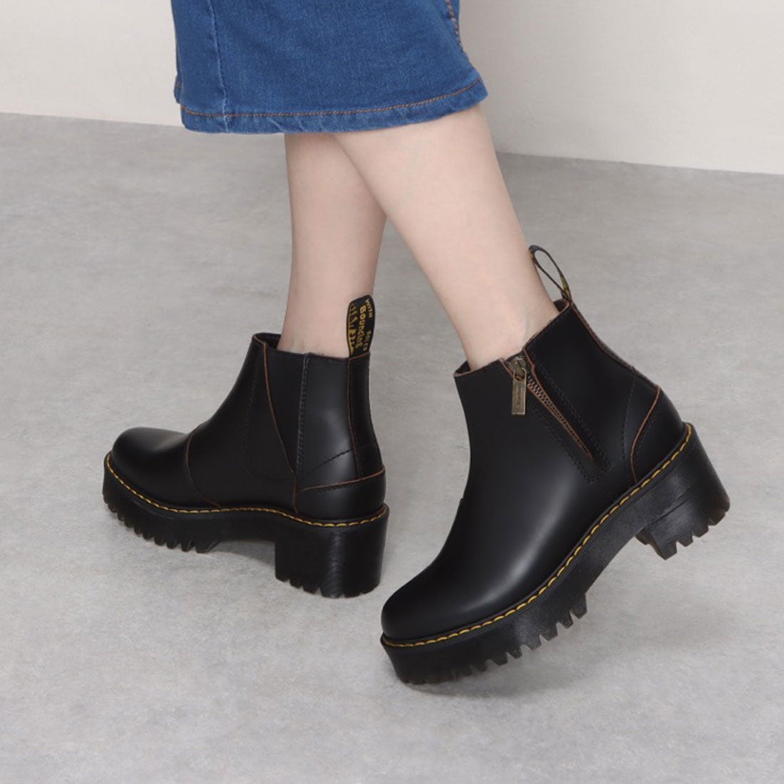 ドクターマーチン Dr.Martens レディース チェルシーブーツ ROMETTY Ⅱ