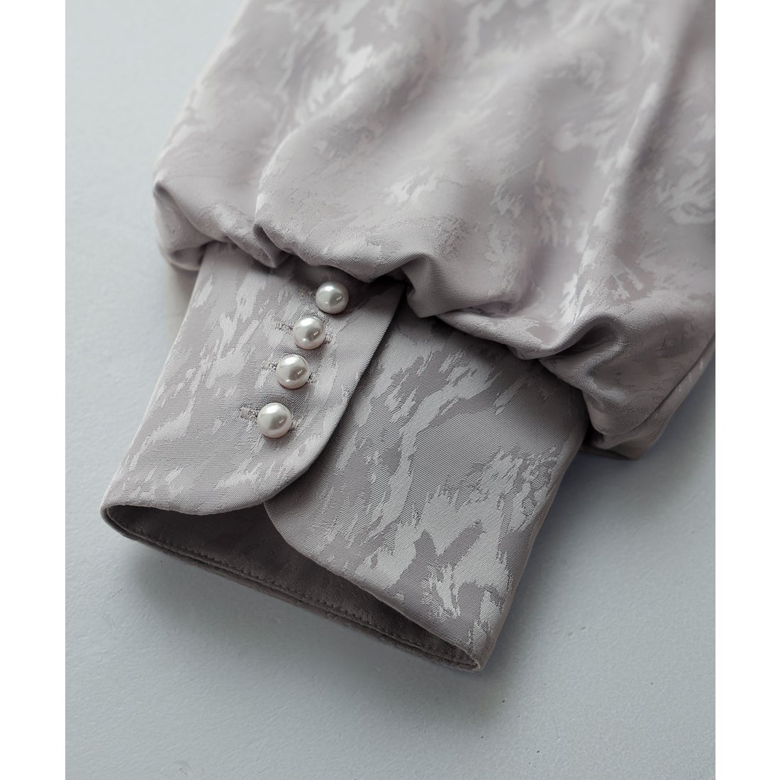 エトル etoll. ミアンダリングウエストタックフレアドレス （ベージュ