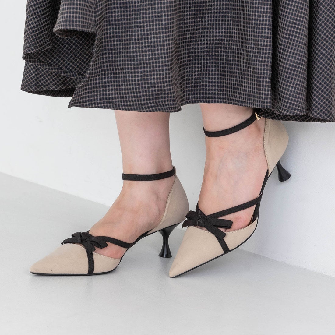 EVOL/イーボル】 リボンセパレートストラップパンプス BX23814