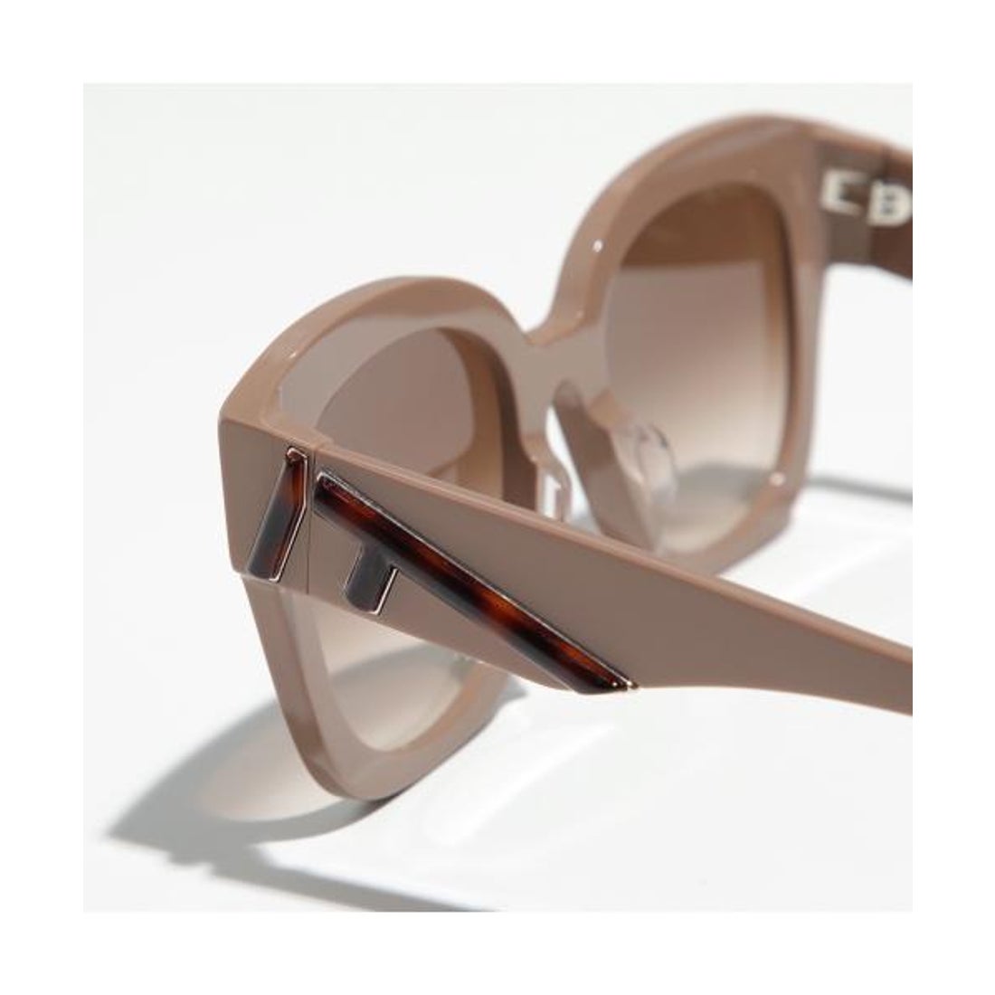 フェンディ FENDI FENDI サングラス FE40098F バタフライ型 セル