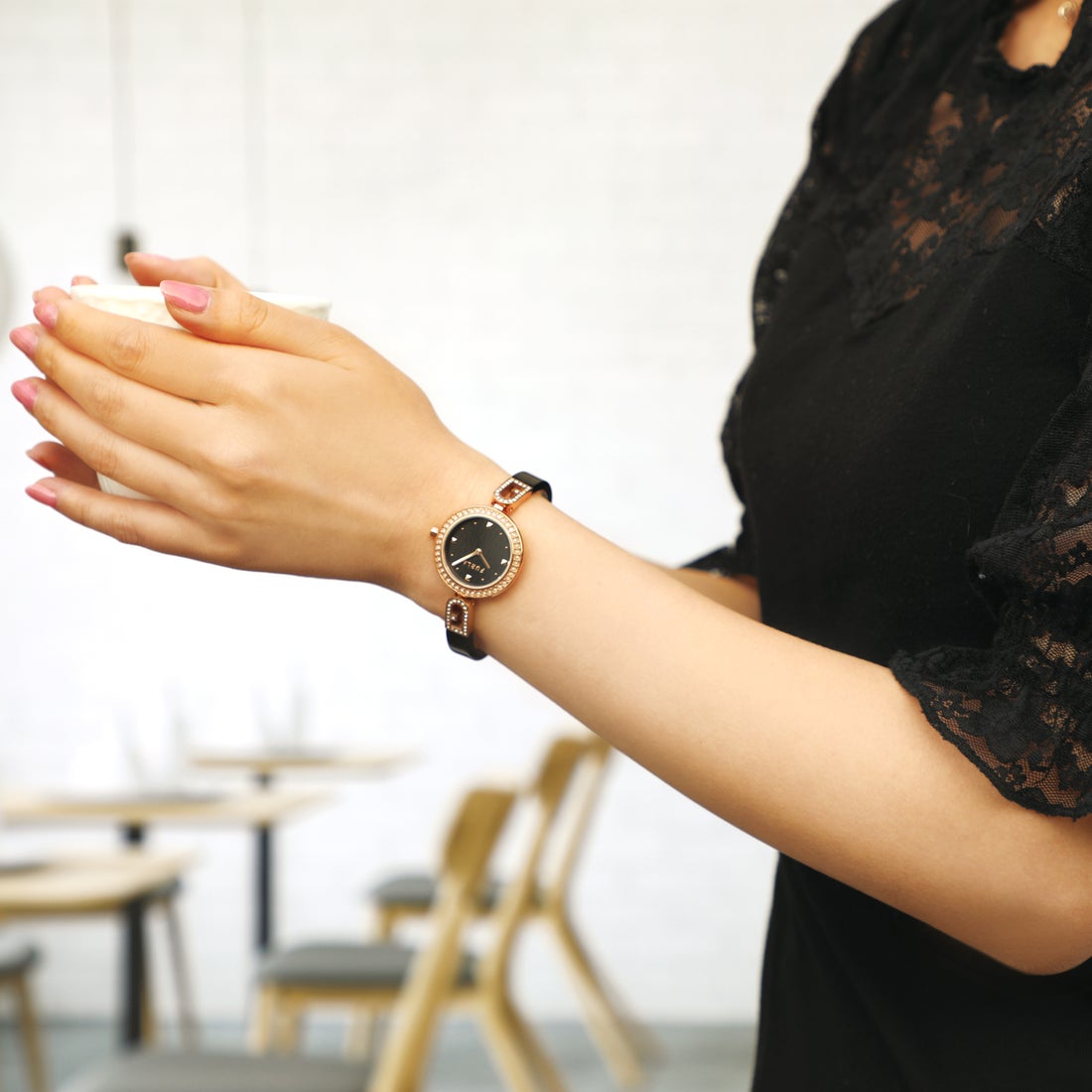 フルラ FURLA バングル レディース 時計 WW00010004L3 クォーツ