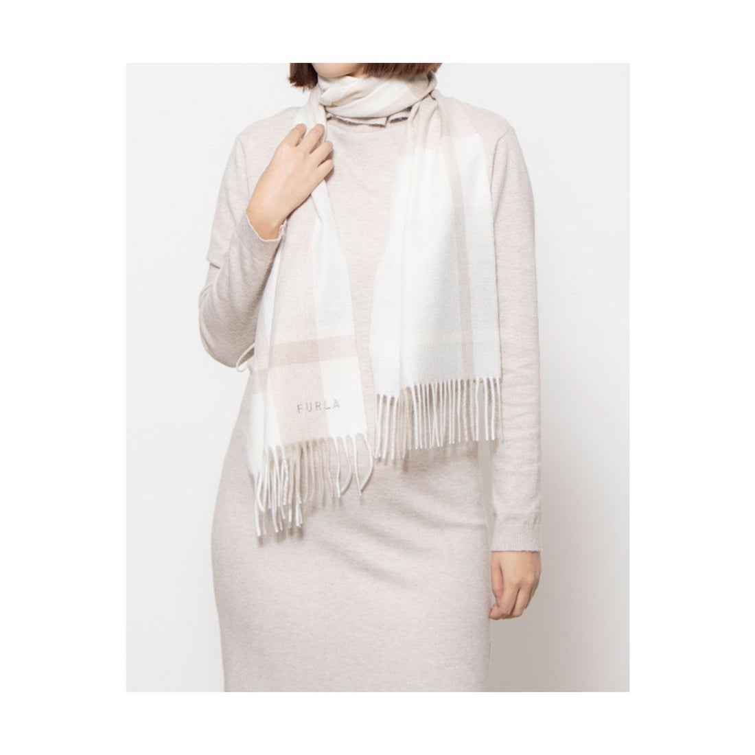 FURLA カシミヤ紡毛厚手マフラー 30×180cm ラメチェック ロゴ （オフ