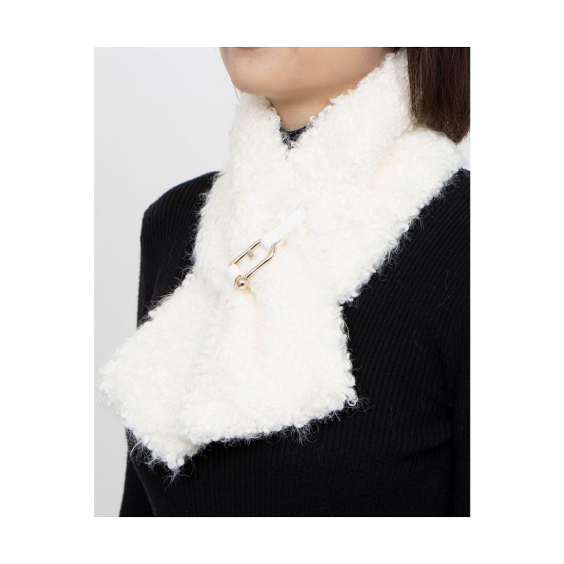 FURLA アーチロゴベルト付きフェイクファーマフラー 12×87cm プードル