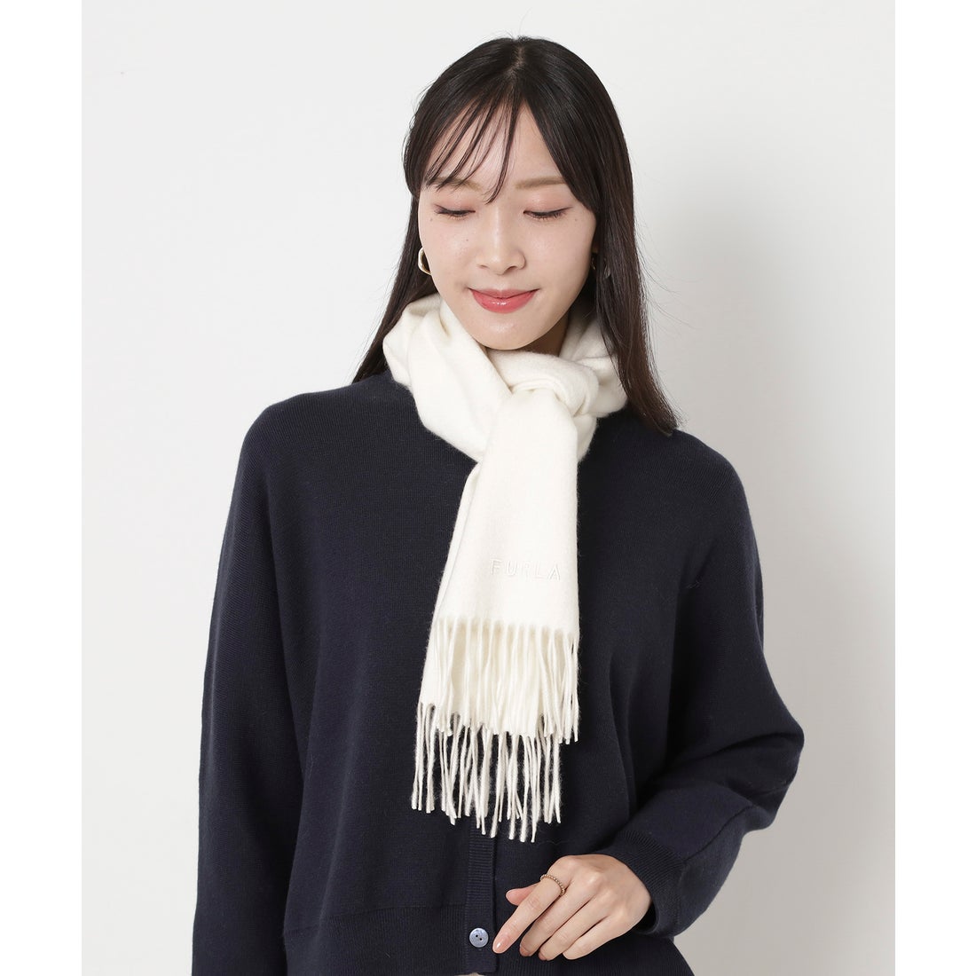FURLA 【洗える】カシミヤ100％紡毛厚手マフラー 30×180cm ロゴ 無地