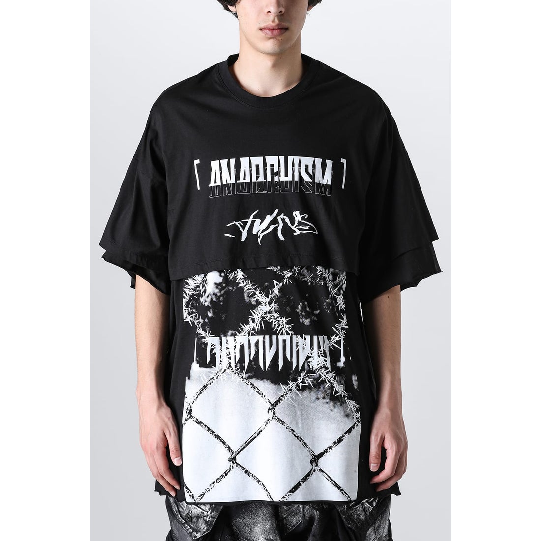 JULIUS Cotton SZ Jersey Printed Layered T-shirt （Black） -FASCINATE