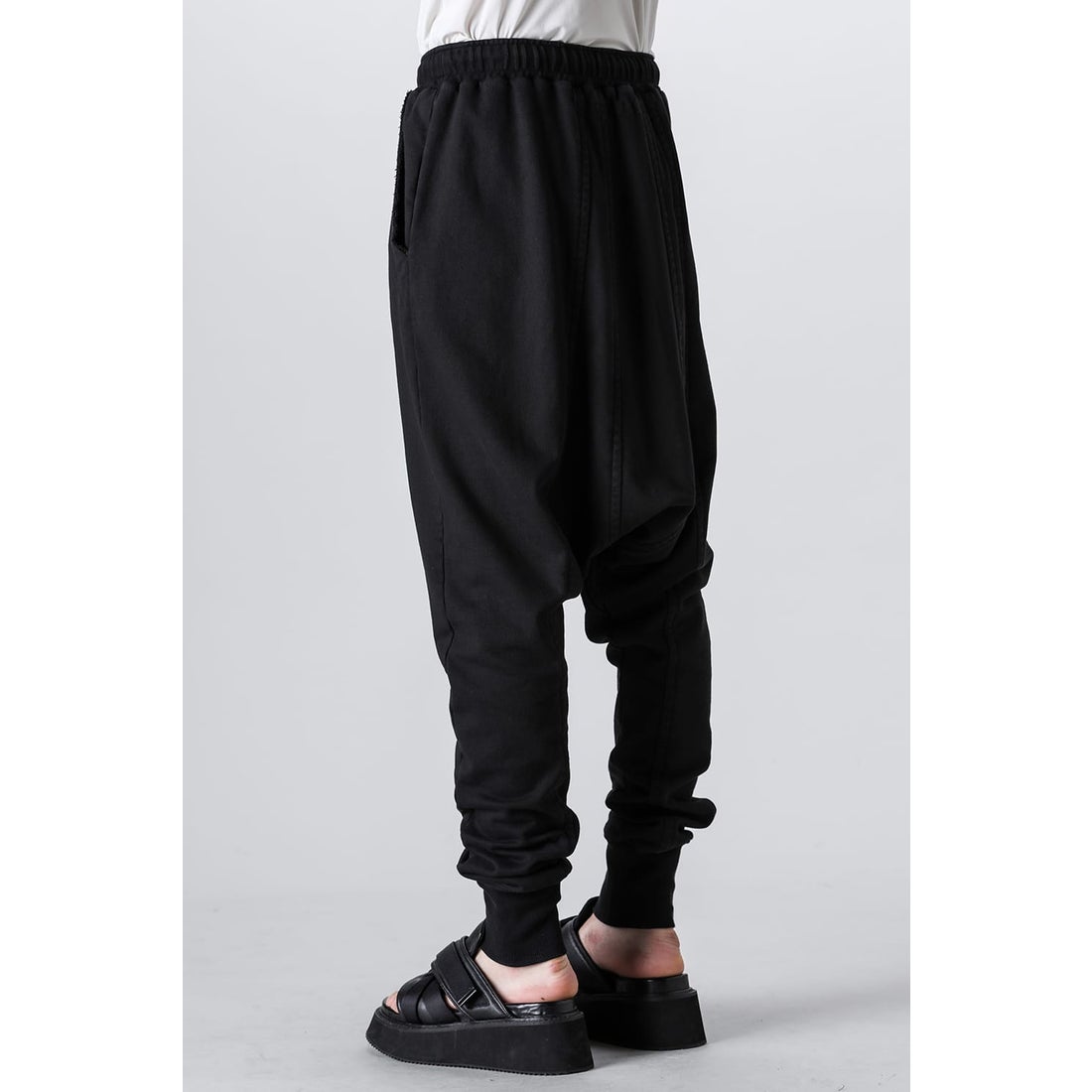 ユリウス JULIUS Cotton Sweat Seamed Sarrouel Pants （Black