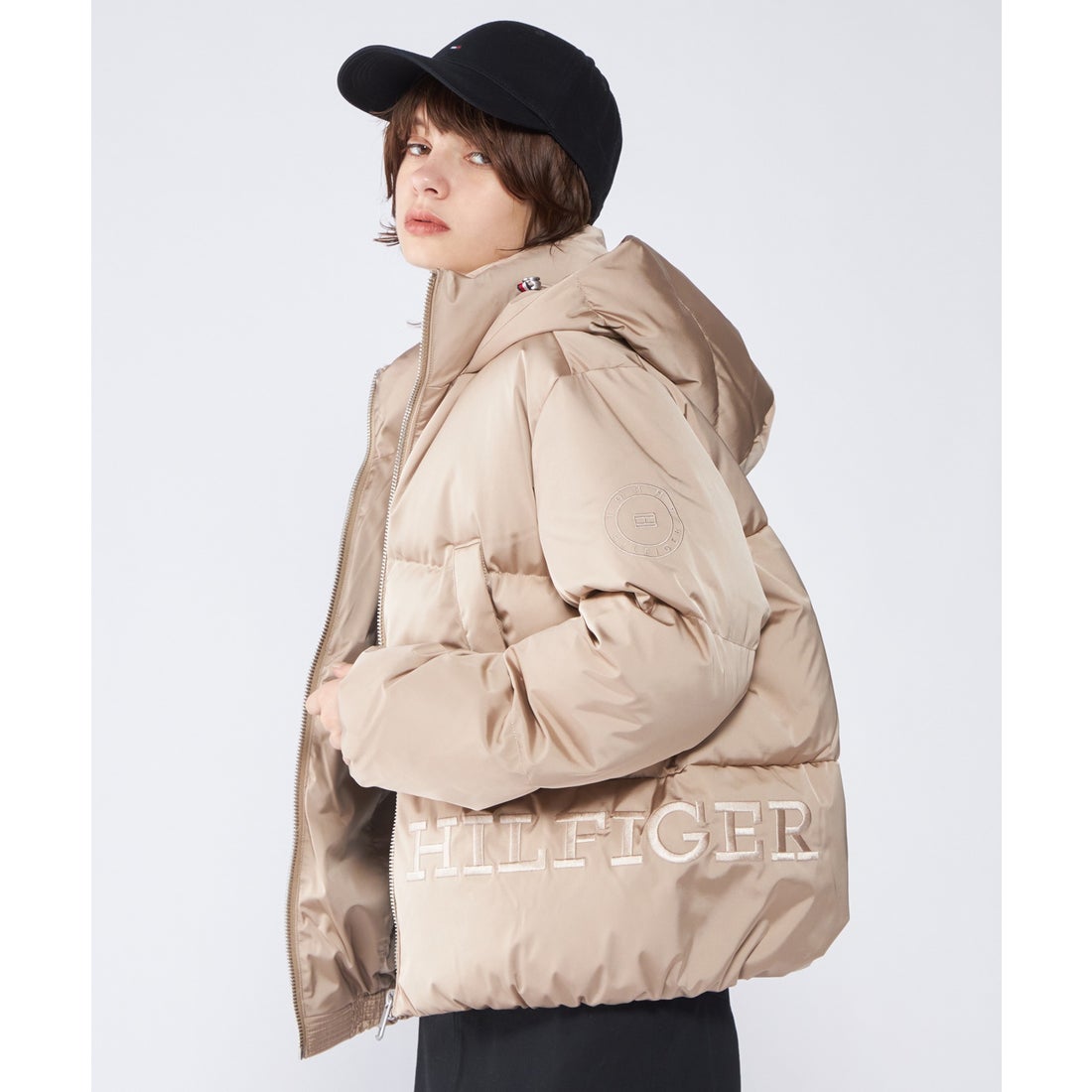 トミー ヒルフィガー TOMMY HILFIGER サテンフーデッドダウン