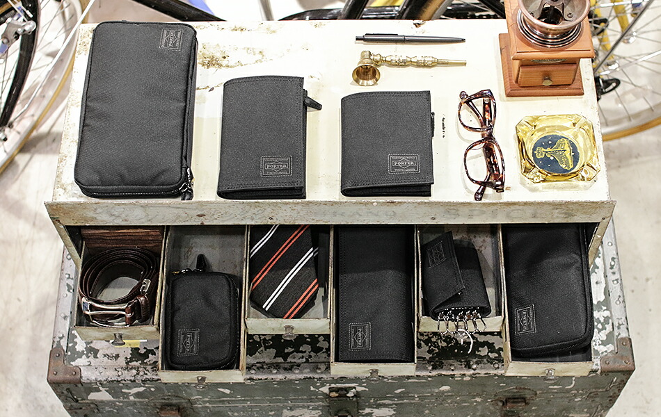 PORTER DILL（ポーター ディル）