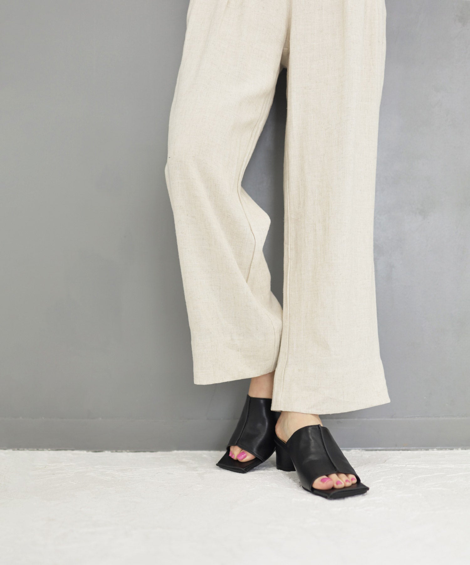 サークルヒールスクエアトゥミュールサンダル | SESTO(セスト