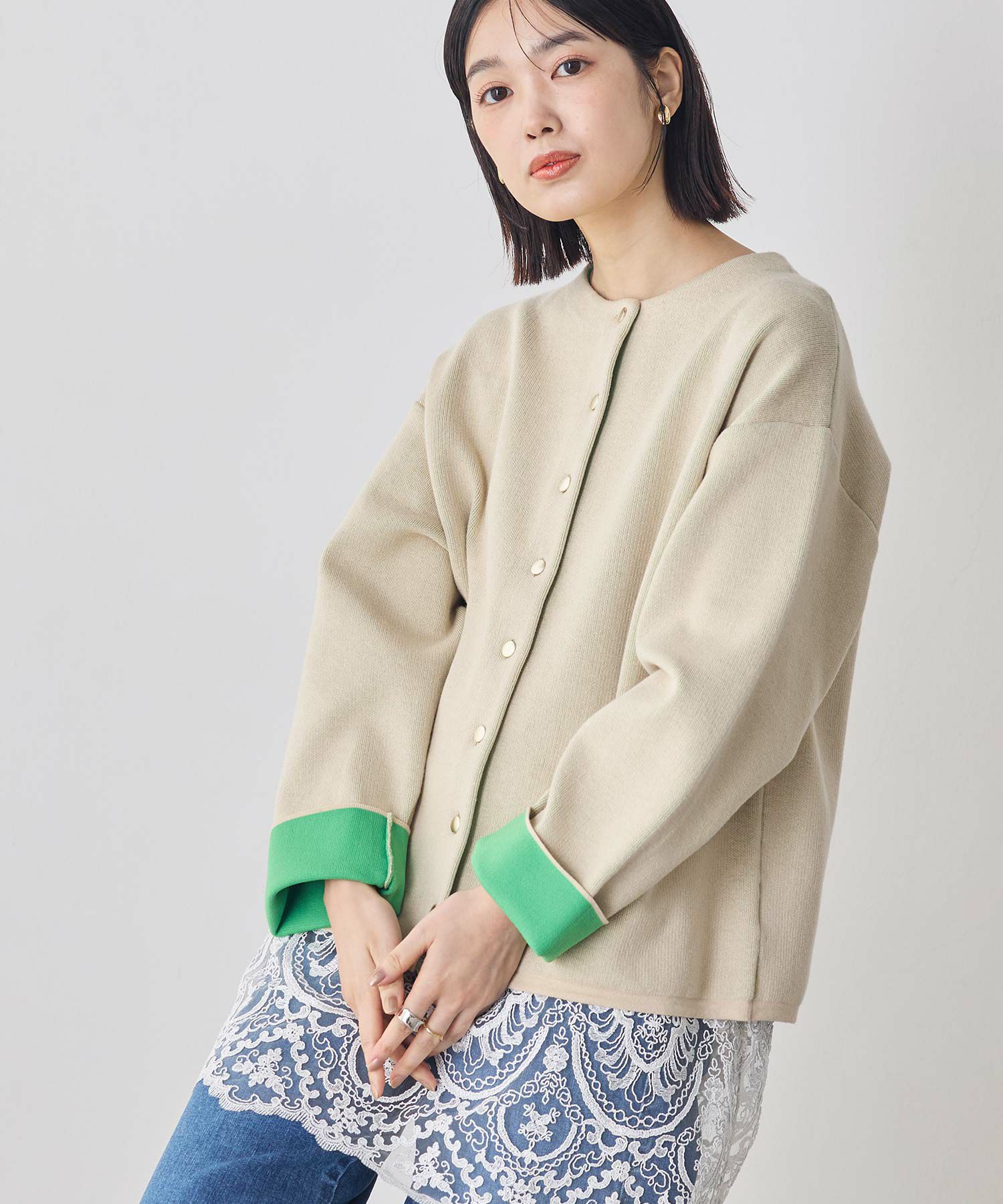 baziszt グリーンとベージュのシャツカーディガン baziszt グリーンと