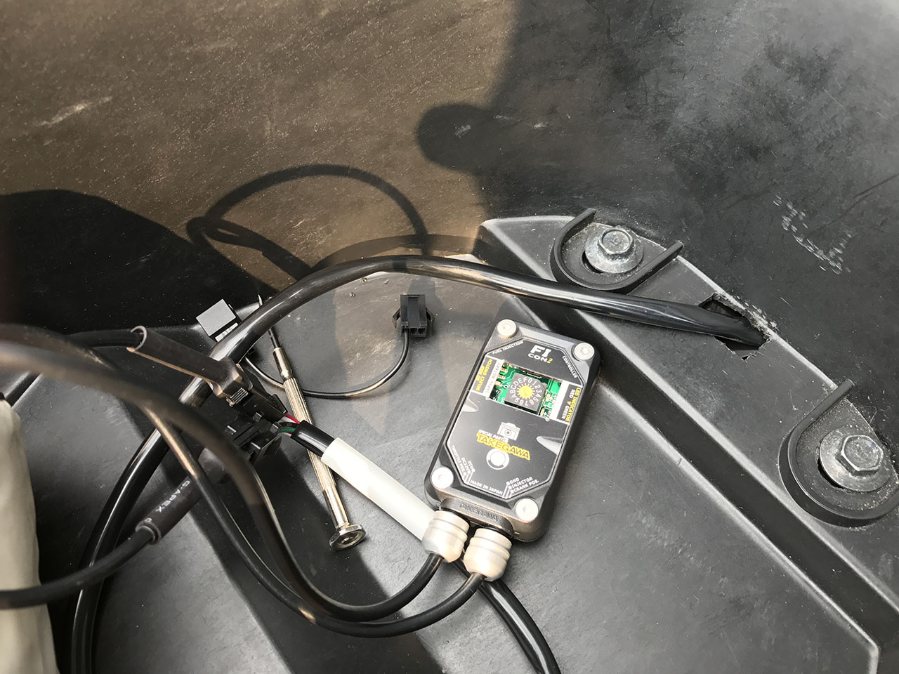 シグナス、FIコントローラとA/F計取り付けのはなし。 | SKIDCORE NOTES