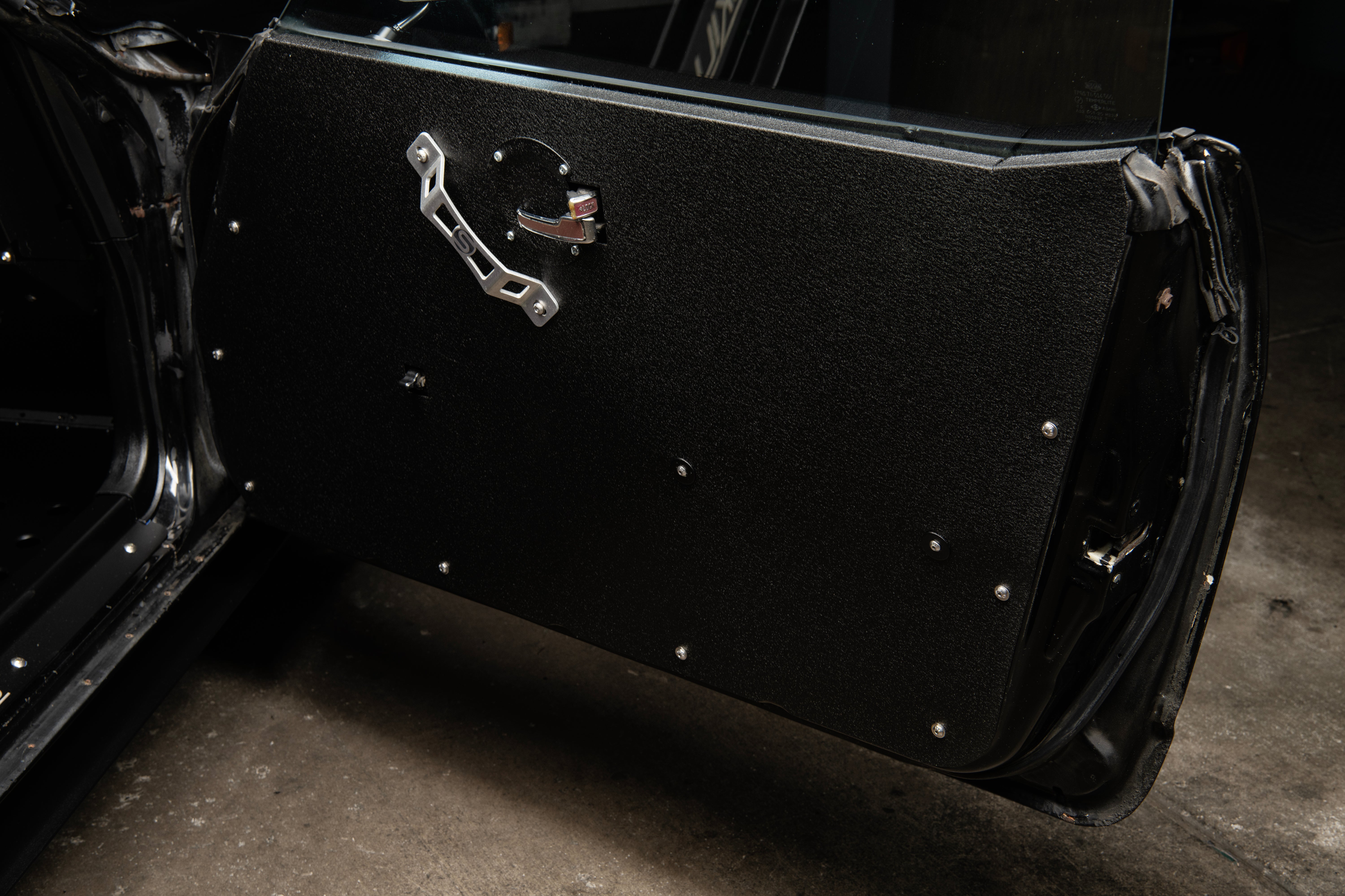 280ZDoorPanel.jpg?v=1709598239