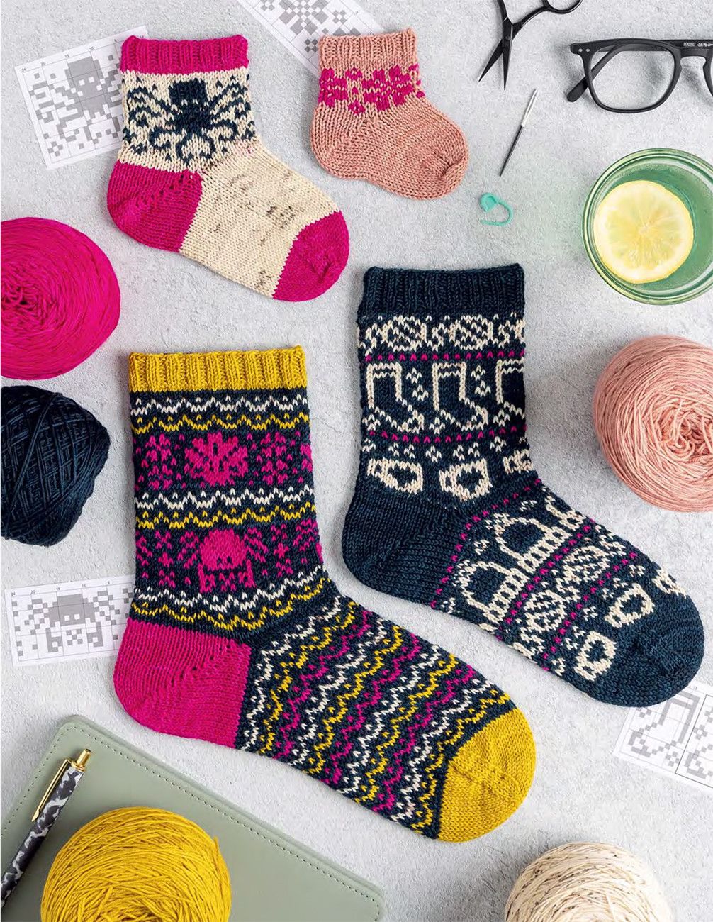 PATTERN BOOK, DOODLE KNIT DIRECTORY by Jamie Lomax – The Singer