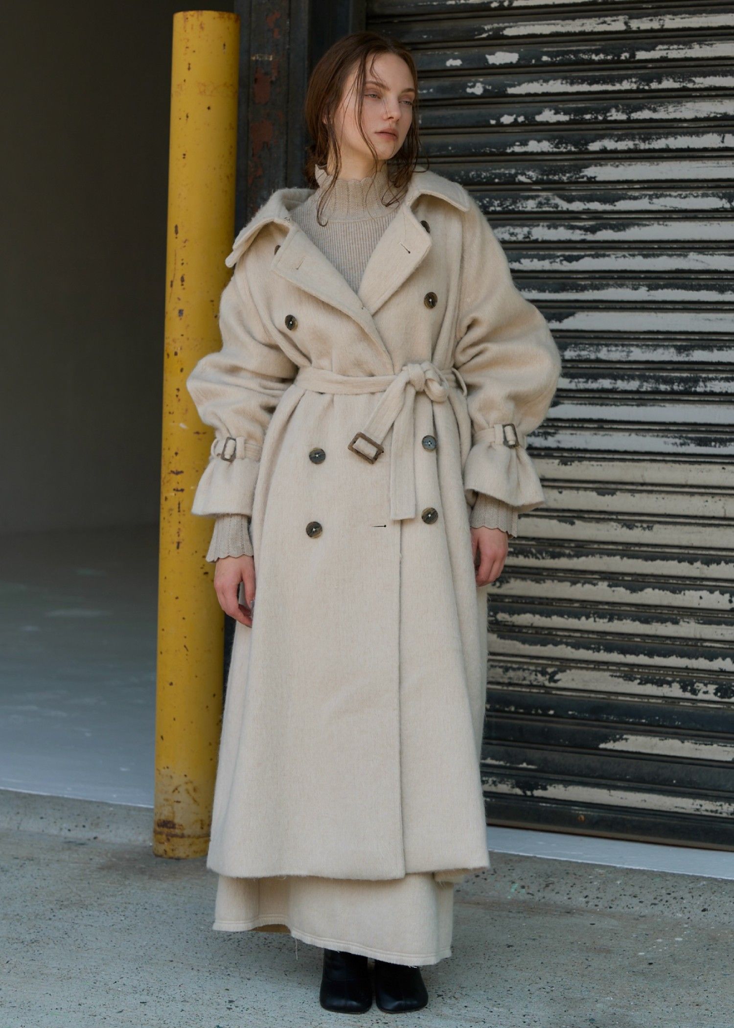 WILLFULLY - shaggy volume sleeve trench long coat / シャギー