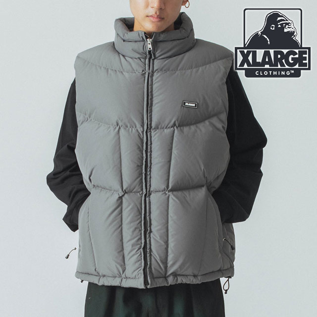 XLARGE（エクストラ ラージ） パネルド ダウンベスト