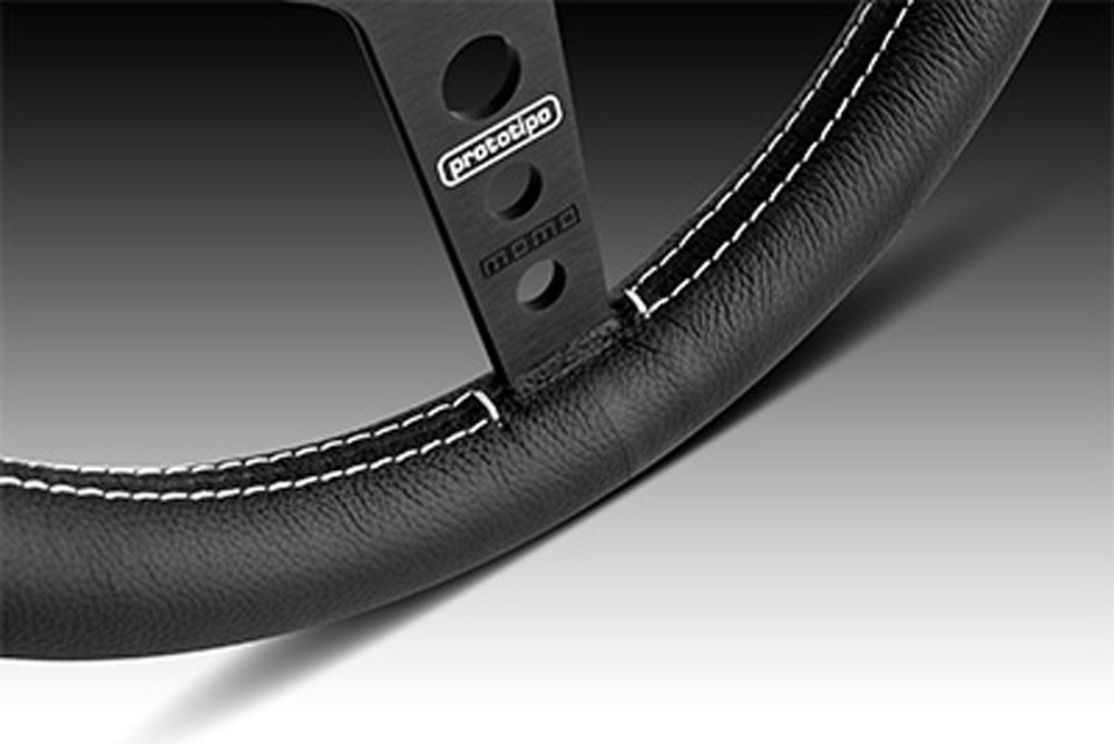 MOMO（モモ） ステアリング PROTOTIPO BLACK EDITION 350mm