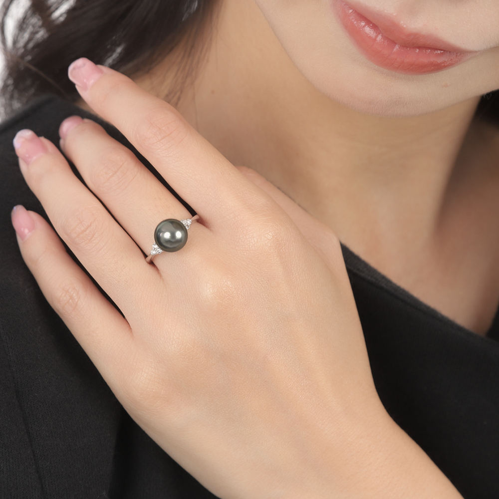 ジュエリースタジオ プラスター（Jewelry Studio PLUSTER） 黒真珠