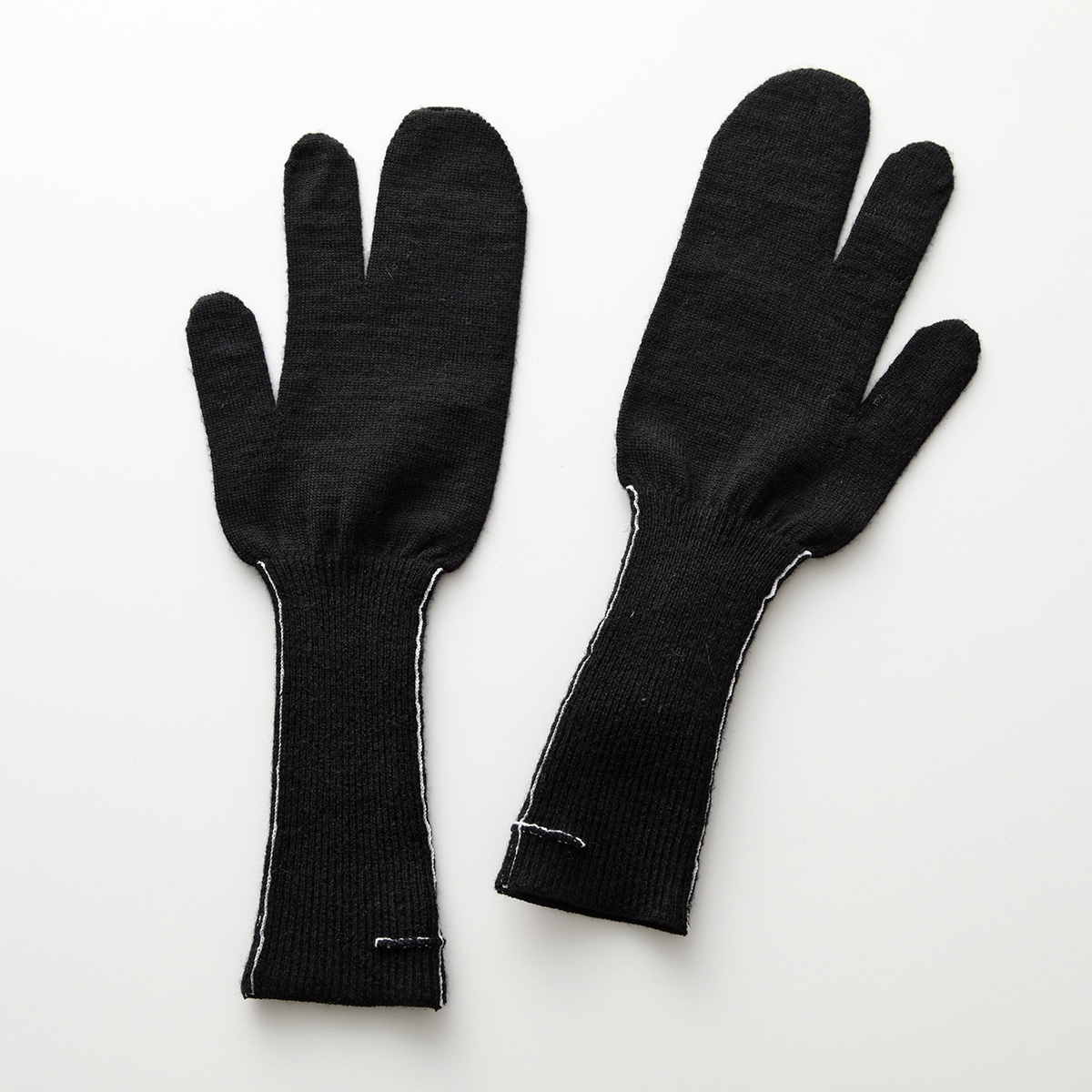 MM6 エムエムシックス メゾンマルジェラ 手袋 S52TS0040 M13033