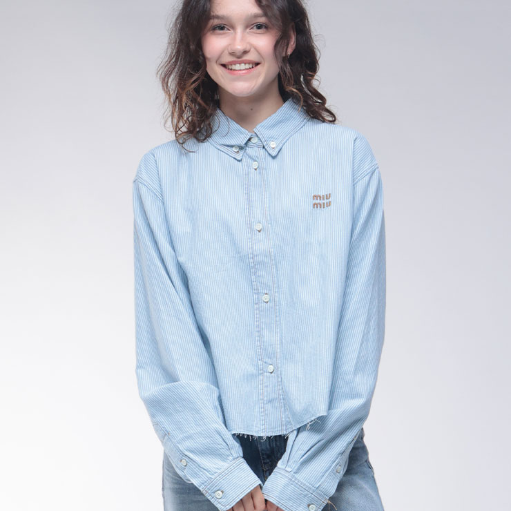miu miu（ミュウミュウ） ロゴ刺繍 ストライプ 長袖 クロップドシャツ