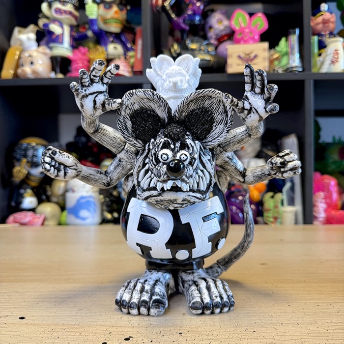BlackBook Toyから「Asura Rat Fink」の2025年最終モデル「Mono」登場