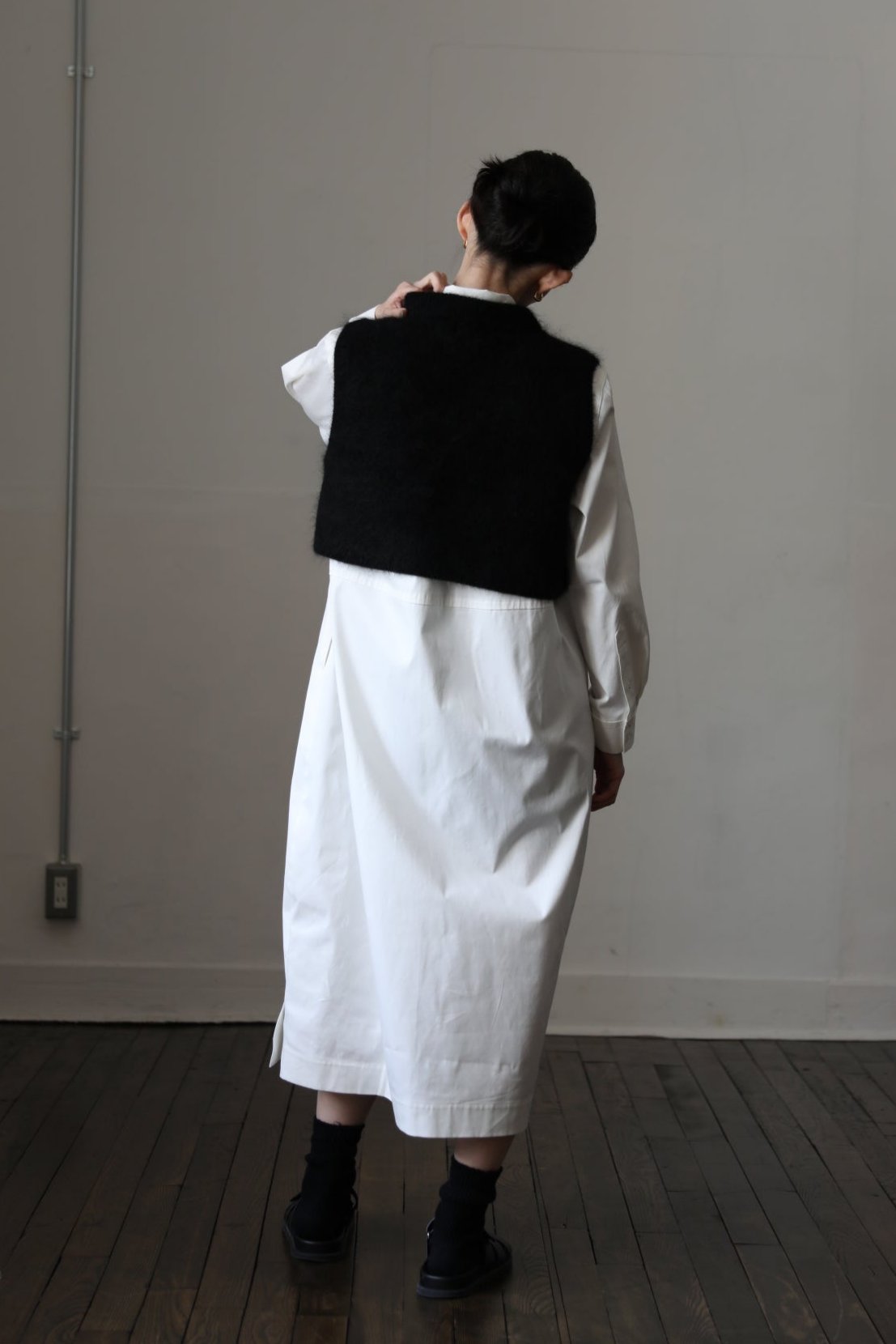 Minimal mohair vest(BLACK) – soyy.online